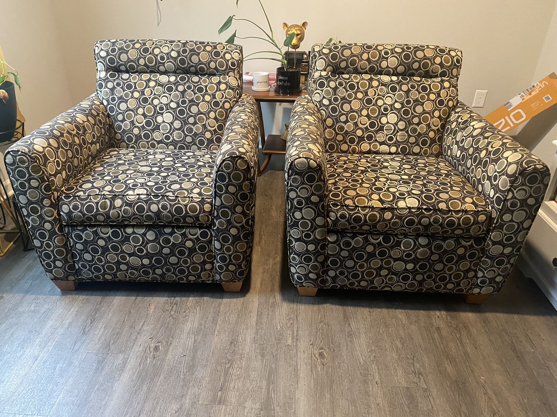 Set of accent Chairs