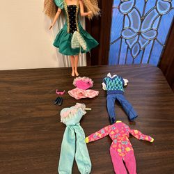 1991 Rare 11 Inch Barbie, Red Hair Crimped, Arms And Legs Bend With Outfits