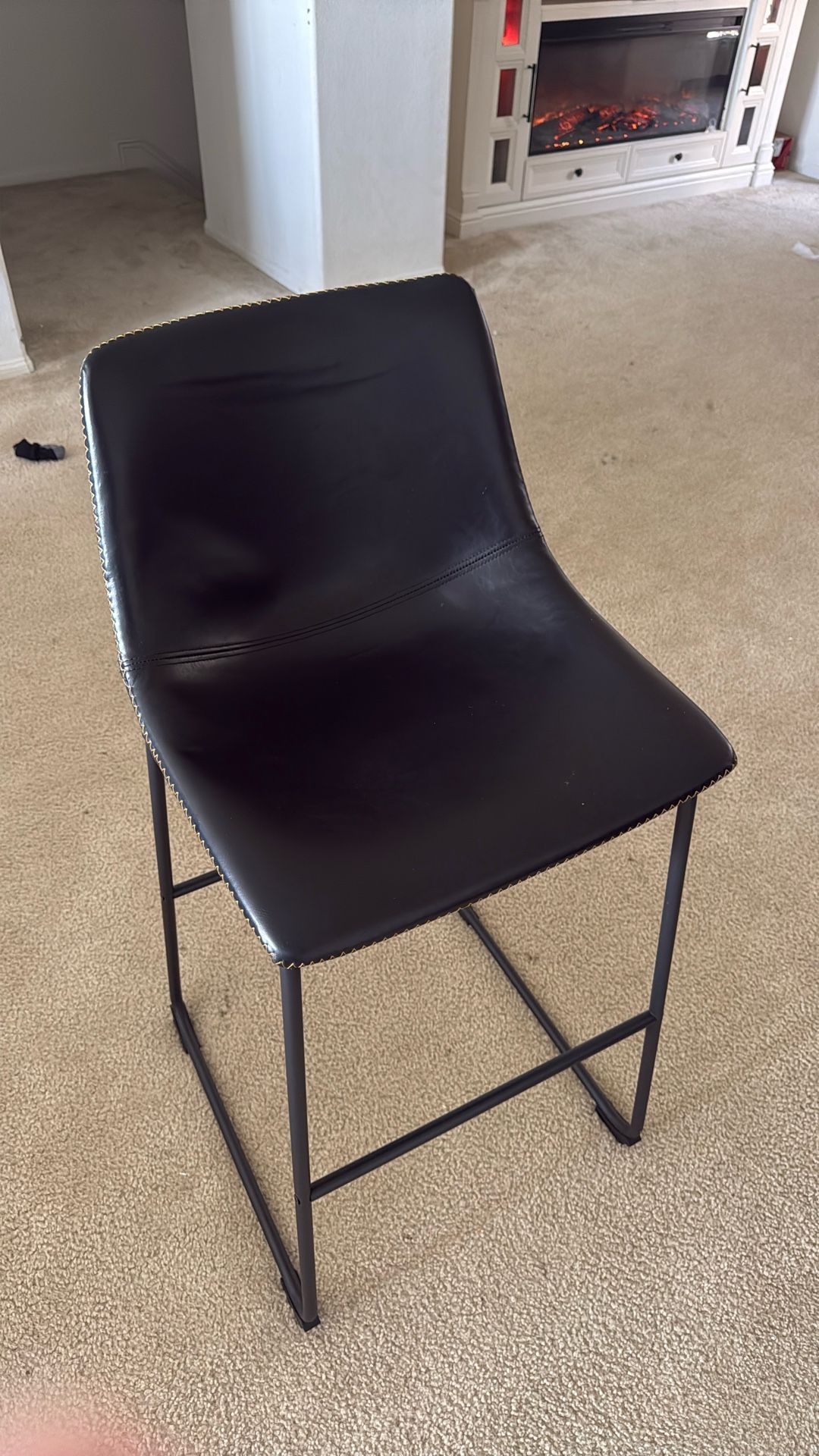 4 High Chairs/ Stools