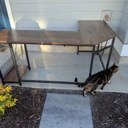 Corner Desk 