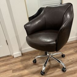Hairdressing chair