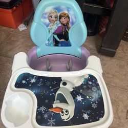 New High chair 