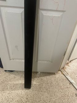 Vizio Speaker with wall mount