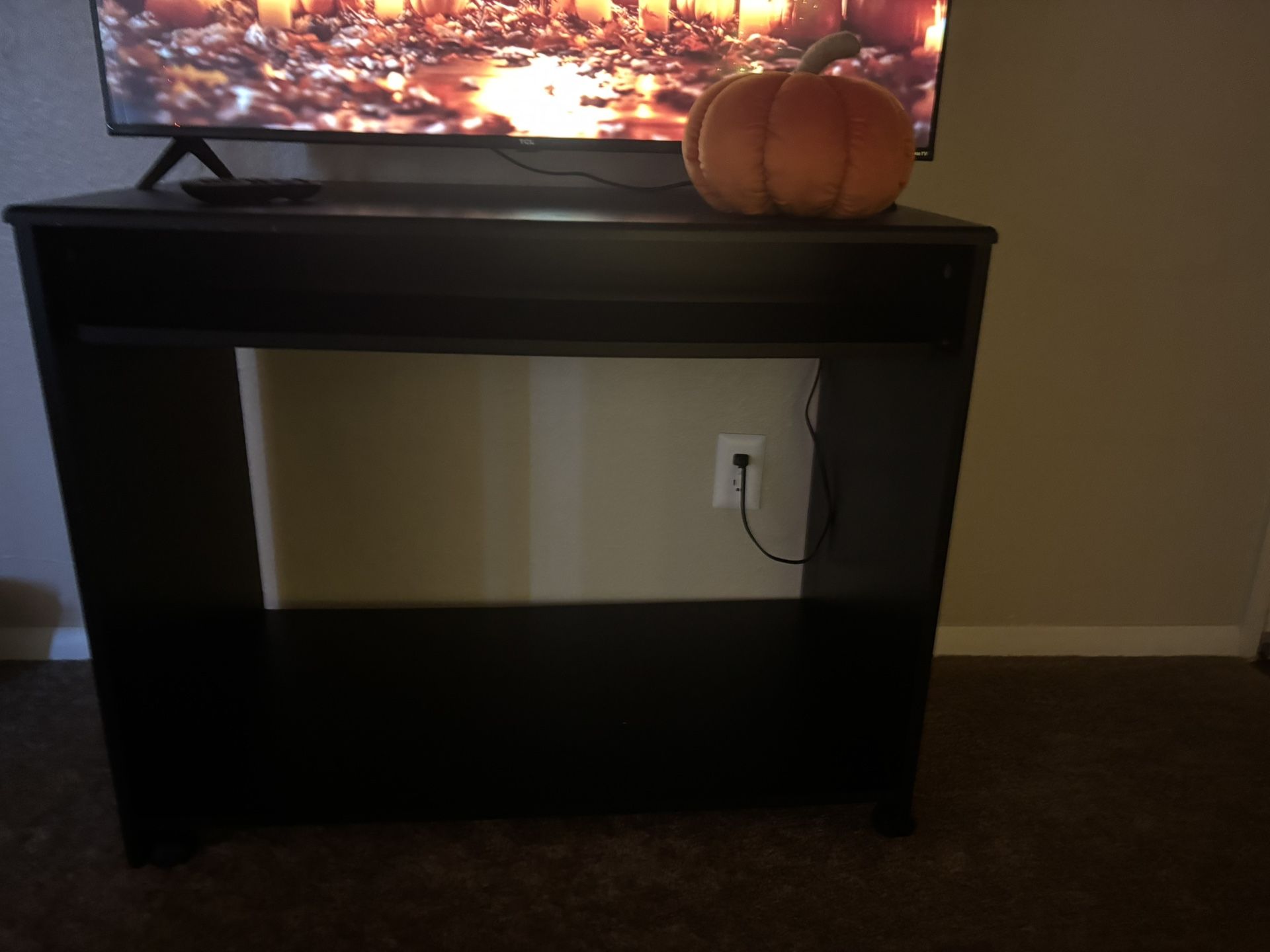 desk/ tv stand