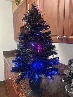 Mini Christmas Tree Lights Up
