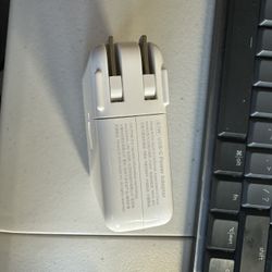 61w macbook pro adapter