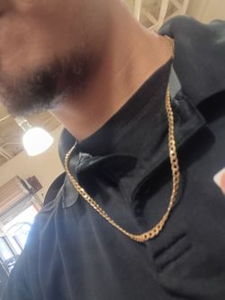 14k mens necklace 22 inches  4.3 grams