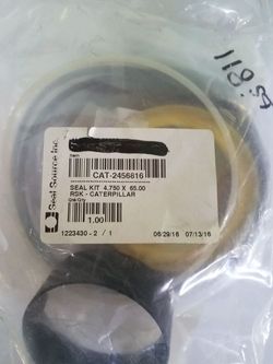 Catapiller Seal Kit. Part #. 2456816