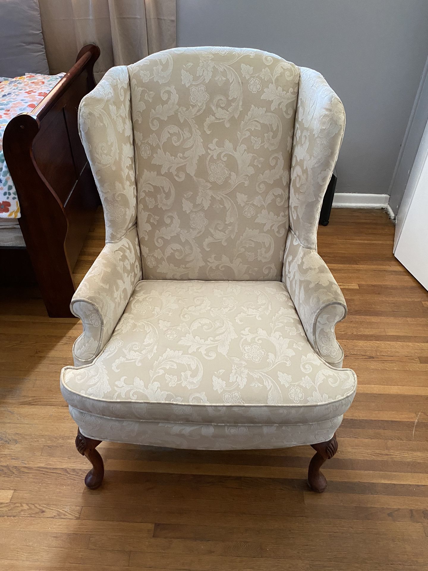 Vintage Chair ! Very Nice