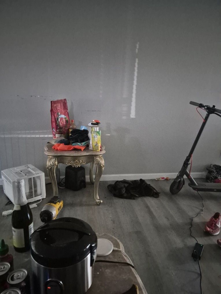 Coffee Table End Table 100 Obo