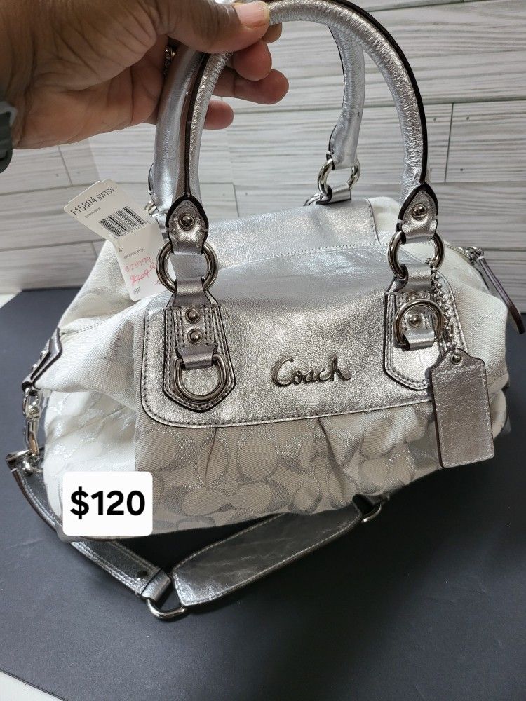 Coach Signature Pocketbooks