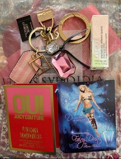 Victoria’s Secret keychain bundle