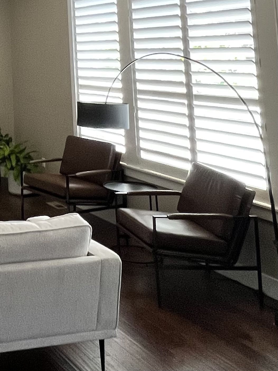 Set of 2 Brown Faux Leather Armchairs – Mid-Century Modern