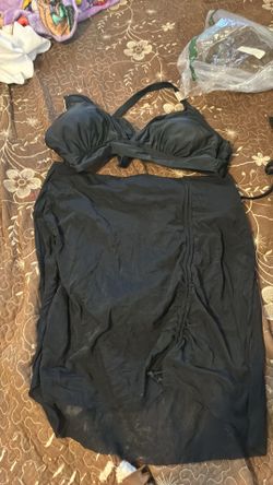Hand suit, two pieces, bathing suit, black brand new in the bag