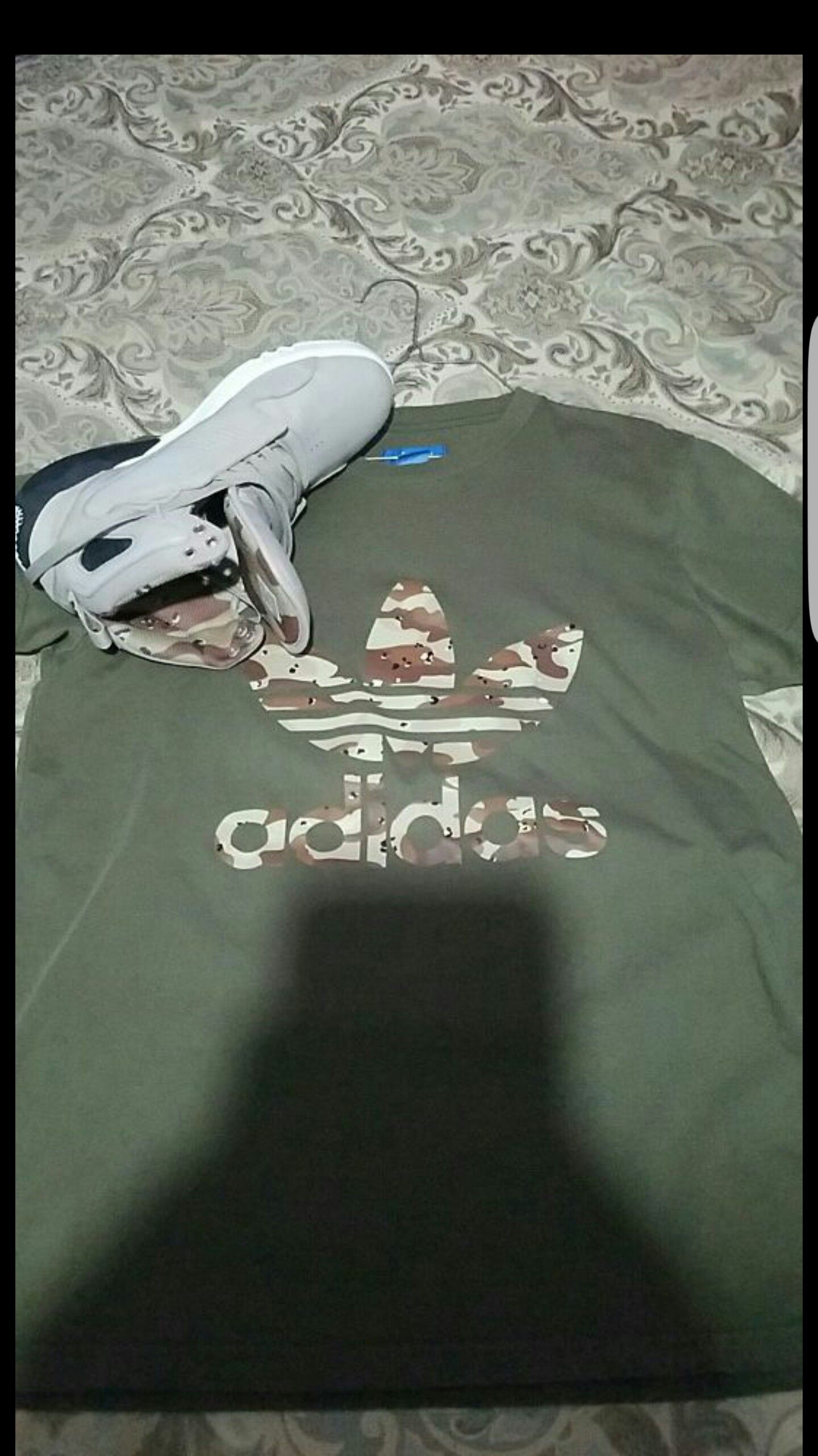 Adidas classic camo shoes and matching shirt