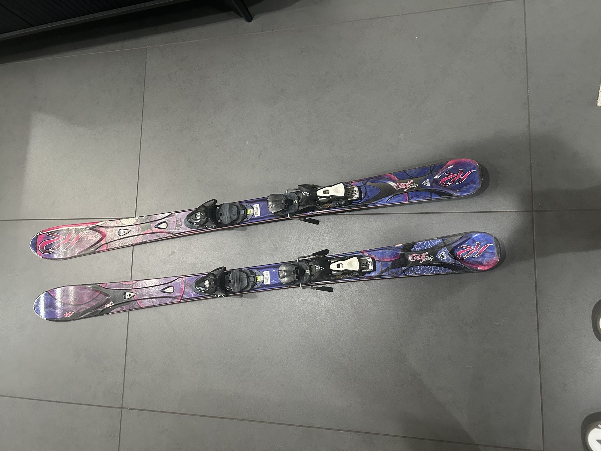K2 Super Free Women’s Skis Salomon Z10 Adjustable Bindings 146cm
