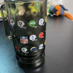Vintage Mobil NFL Drinking Glasses