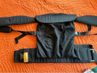 Baby carrier (wild bird in black )