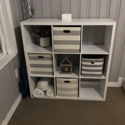 White Cube Storage Stand / Bookcase
