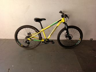 BICYCLE CANNONDALE 8 SPEED SIZE 24 BRAND NEW