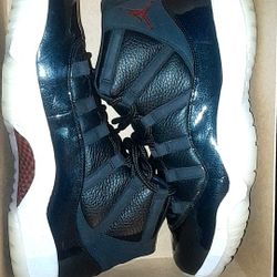 lightly used jordan 11 retro