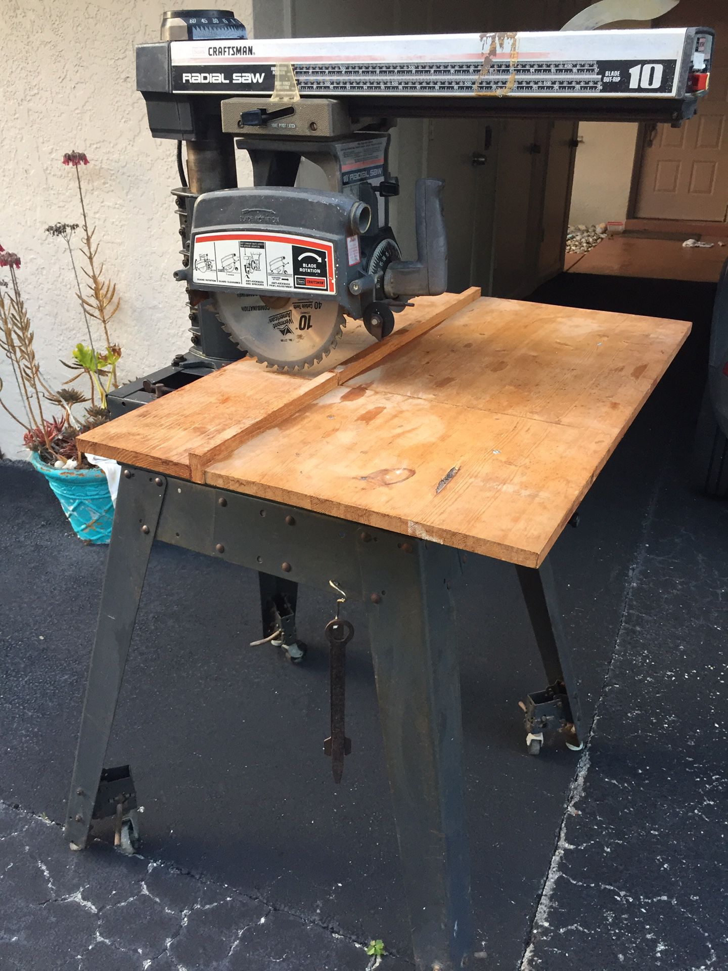 Craftsman 10" inch Radial Arm Saw with Table