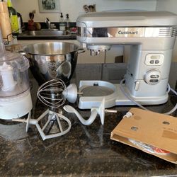 Cuisinart Stand Mixer with attachments