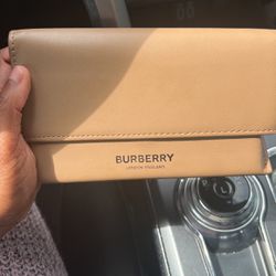 Burberry Sunshades 