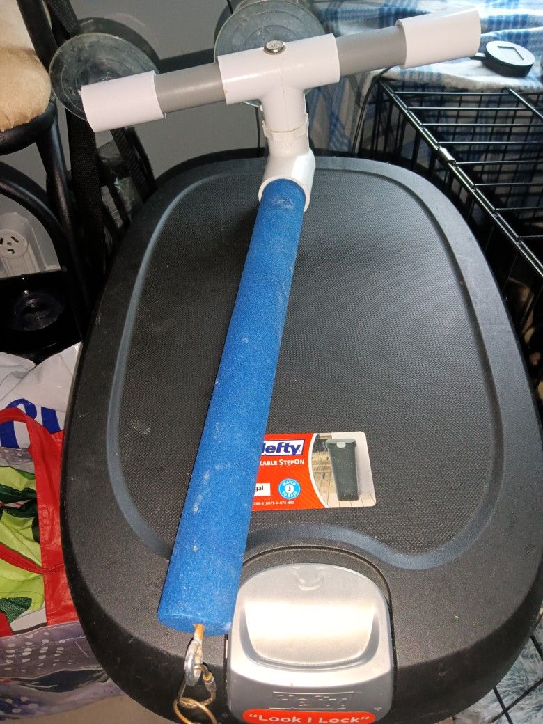 Shower Perch For A Med/Lg Bird