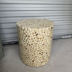 Decor Side Table - Model Home Furniture 