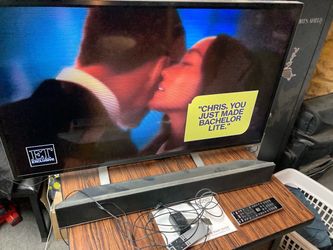 Vizio 40 inch tv with sound bar