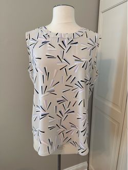 Anne Klein Sleeveless woman’s top Size 8