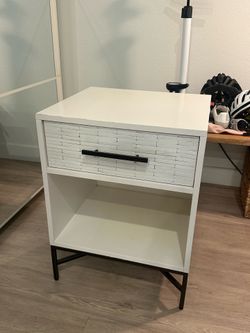 Night stand / side table