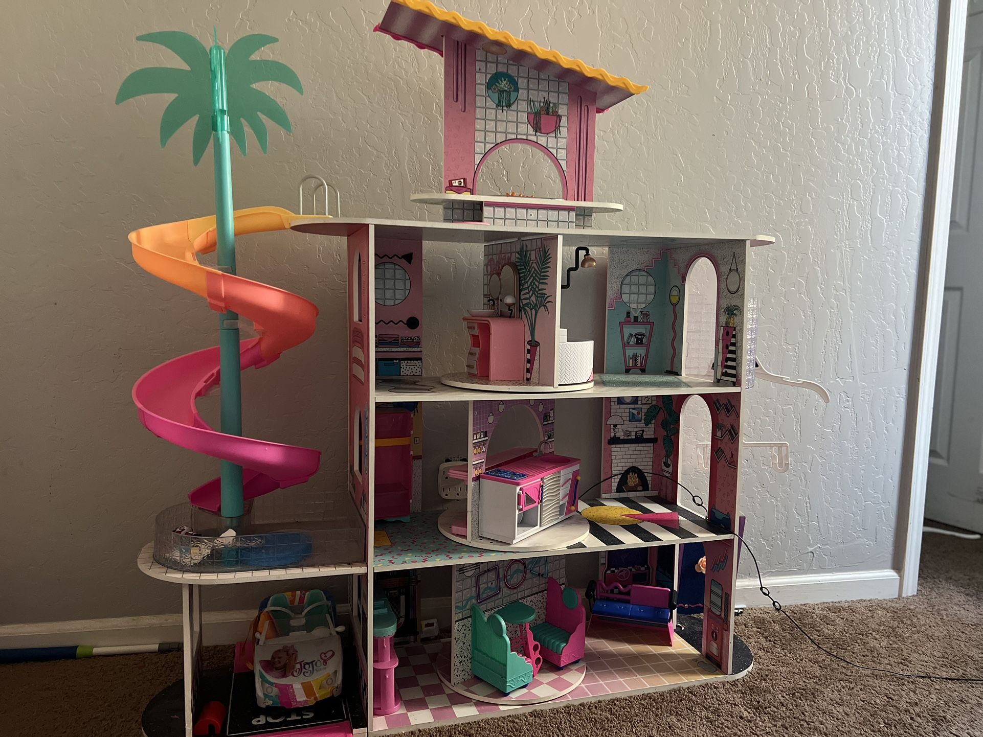 LOL Doll House