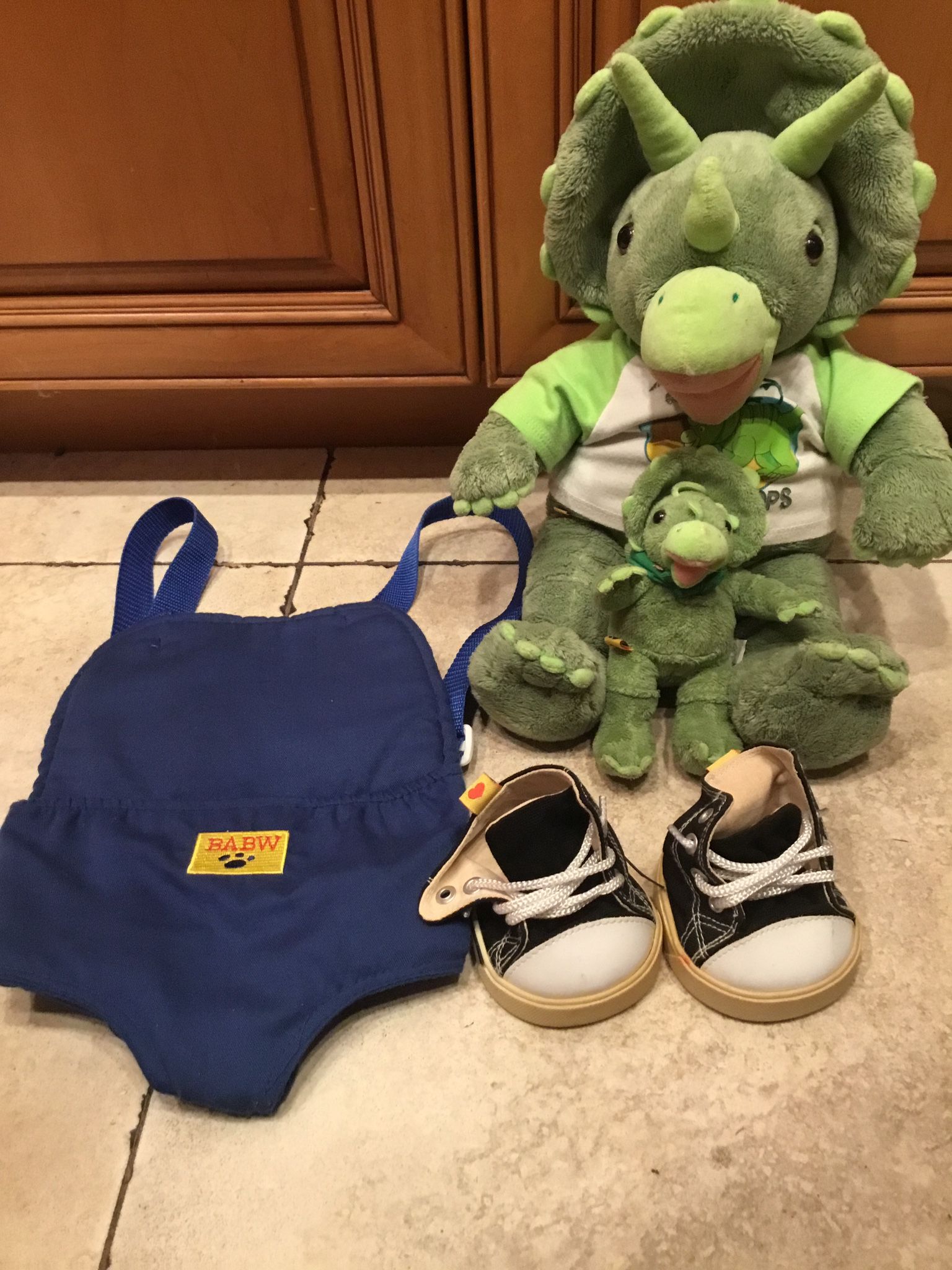 Build A Bear Retired Triceratops Dinosaur That Roars With Matching Baby And Accessories 