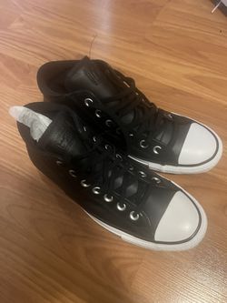 Converse Size 9 Women’s
