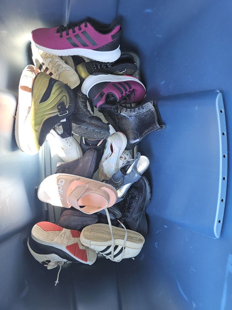 Kids And Women's Shoes.