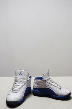 Air Jordan 13 Retro "Hyper Royal" White (Style Code: 414571-117)
Size: US Men's 7.5