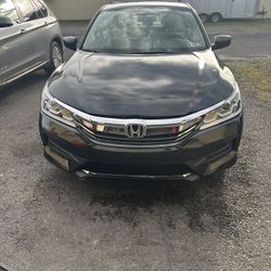 2016 Honda Accord Sport ***LOW MILES***