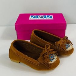 Brand New Size 5 Toddler Girls Tan Embroidered Flats