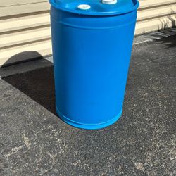 55 gallon drum with caps 