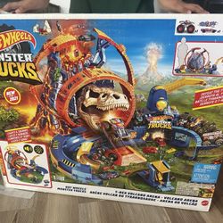 Hot Wheels Monster Trucks T-Rex Volcano Arena –  🦖🔥