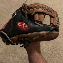 Rawlings R9 11” Youth Infield Glove