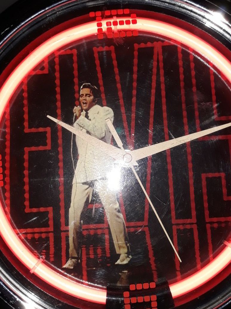 Elvis Neon Clocks Works Not Wanted In New Place 🤣 Asking 20 Just Need Gone