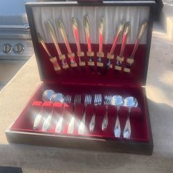 Vintage Roger’s Silverware Set