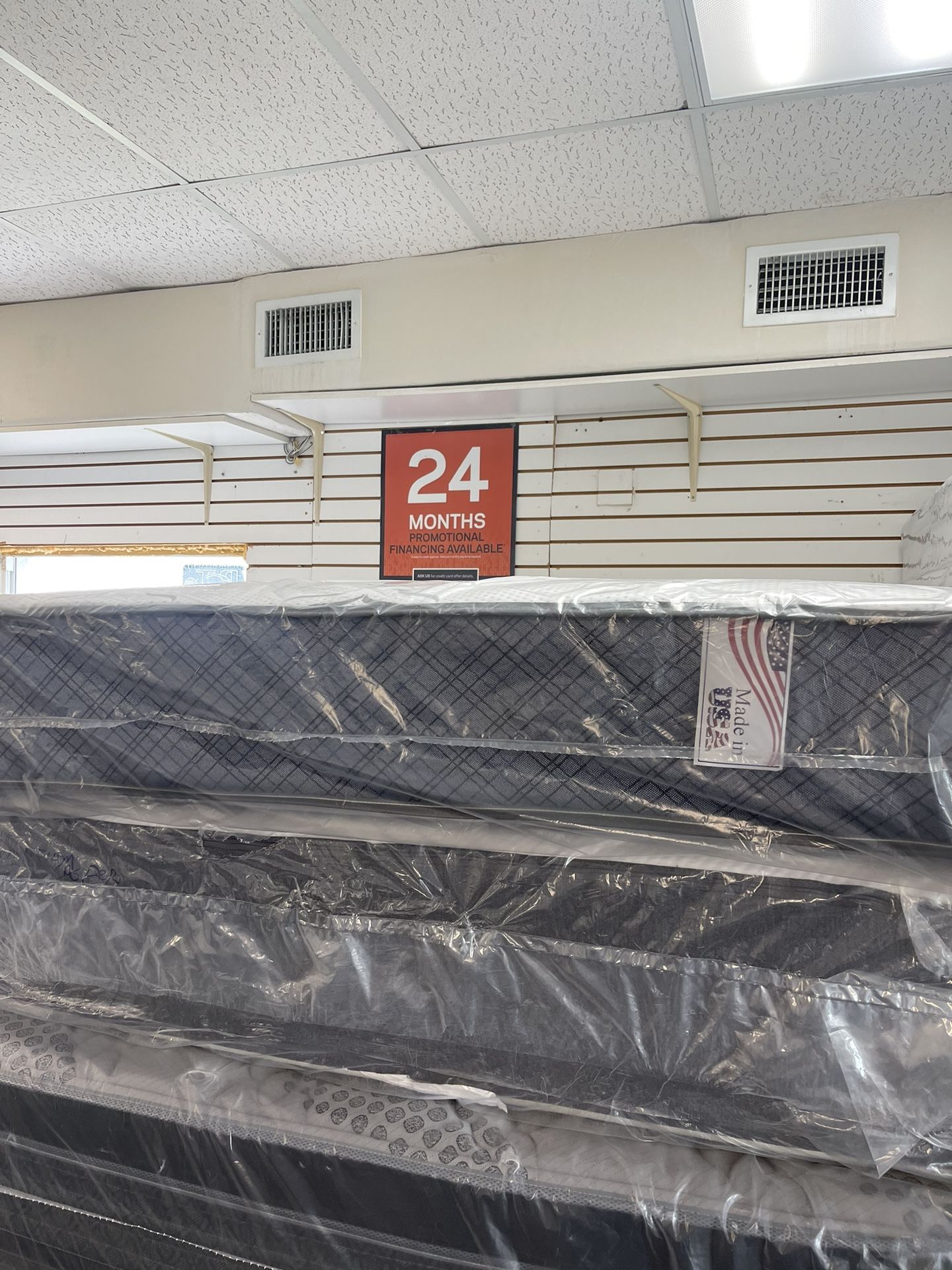 Queen Size Posturepedic Mattress