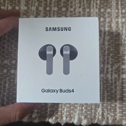 Galaxy Buds 4 SEALED