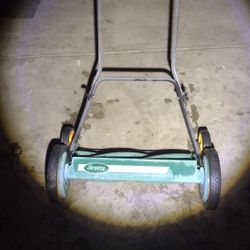 Scotts Push Lawnmower 