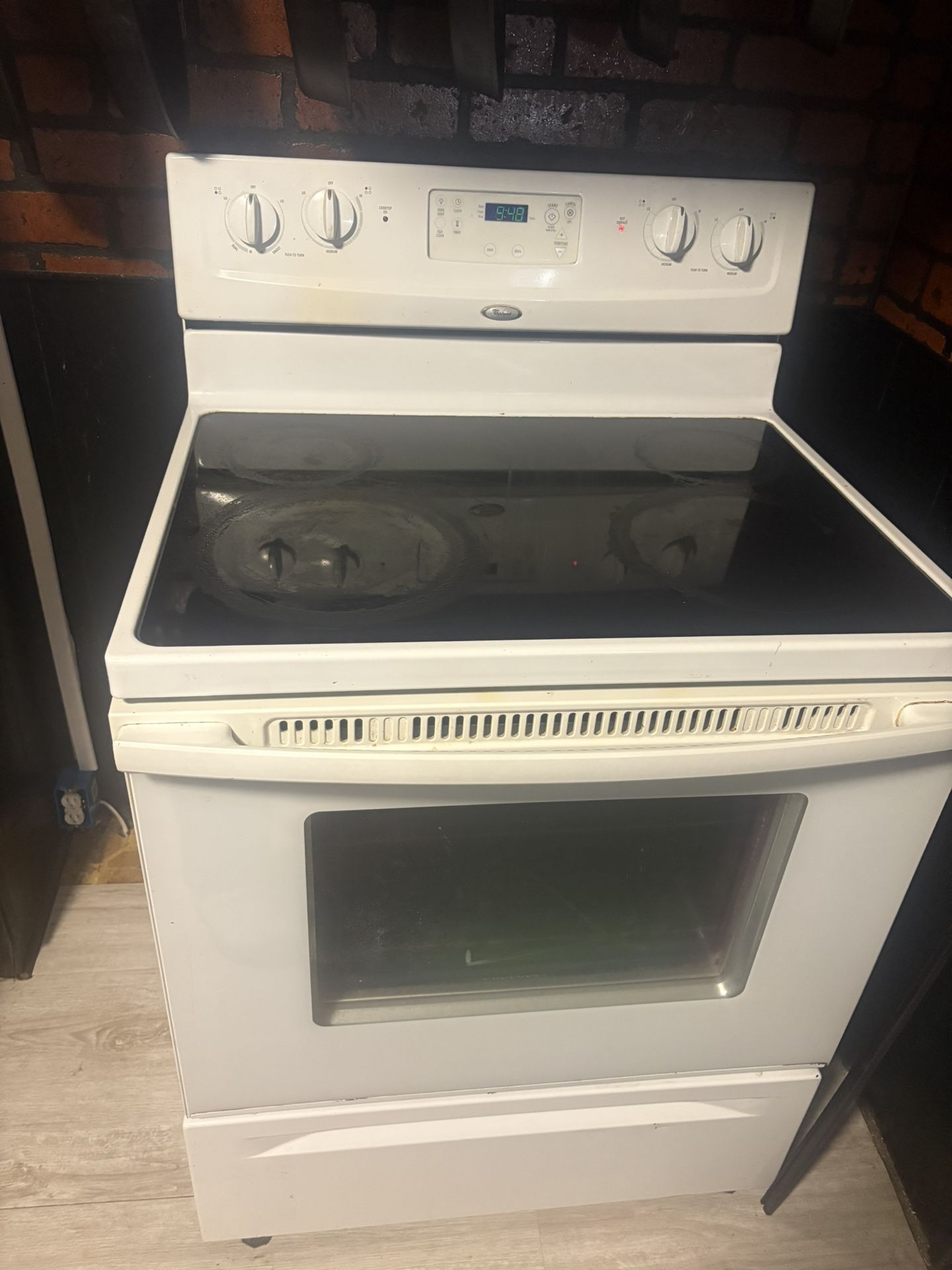 Whirlpool Electric Stove