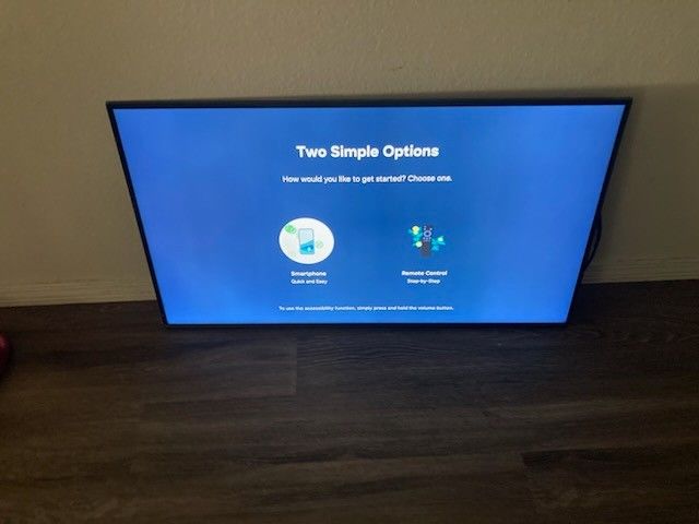 43"Samsung Smart TV And Wall Mount